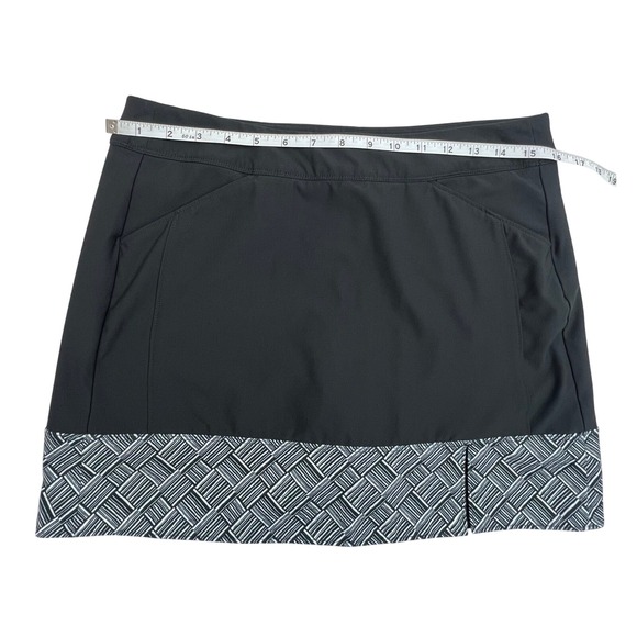 Adidas Golf Skort Athletic Skirt Geometric Print‎ Black Activewear Small - Picture 1 of 5